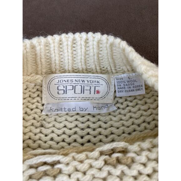 Vtg Jones NY Sz L 100% Hand-knitted Wool Fair Isle Geometric White Tan Sweater - Picture 5 of 9